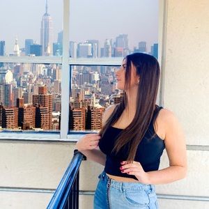 Meet your Posher, Elena